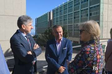 La ULPGC inmortaliza a su recordado profesor Antonio Falcón/FJS Fotografía.